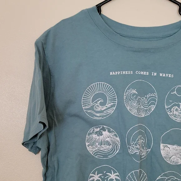 Queen Bees Crop Top - Picture 4 of 5